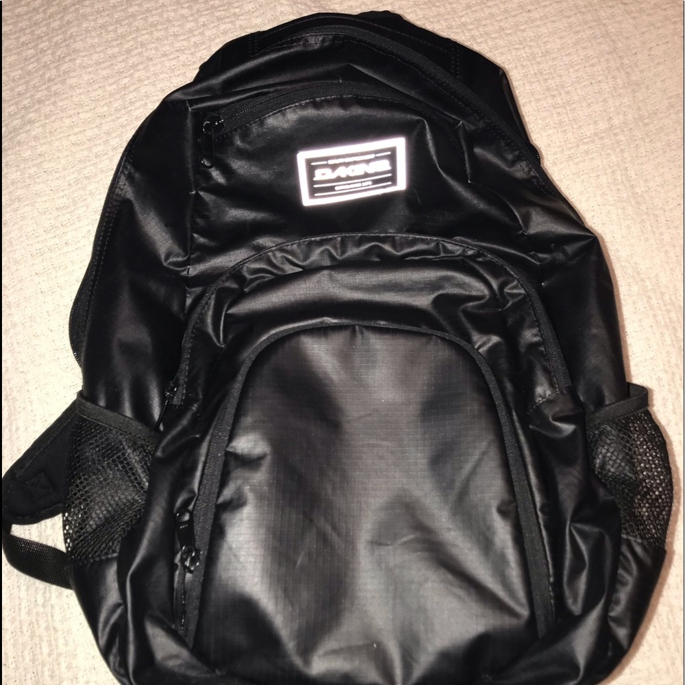 UNISEX DAKINE CAMPUS BACKPACK NWT (waterproof)